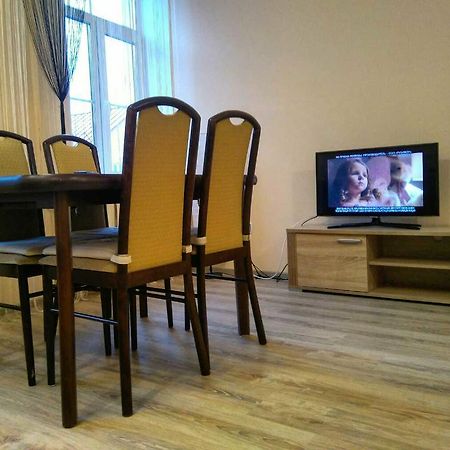 La Zamka Apartment Lida Bagian luar foto