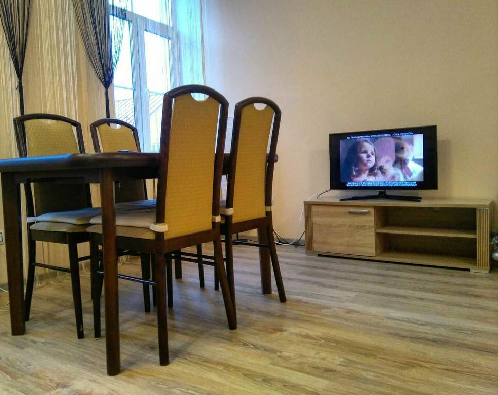 La Zamka Apartment Lida Bagian luar foto